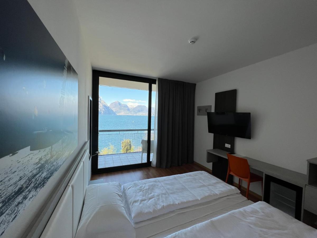Wind Hotel Мальчезине Экстерьер фото