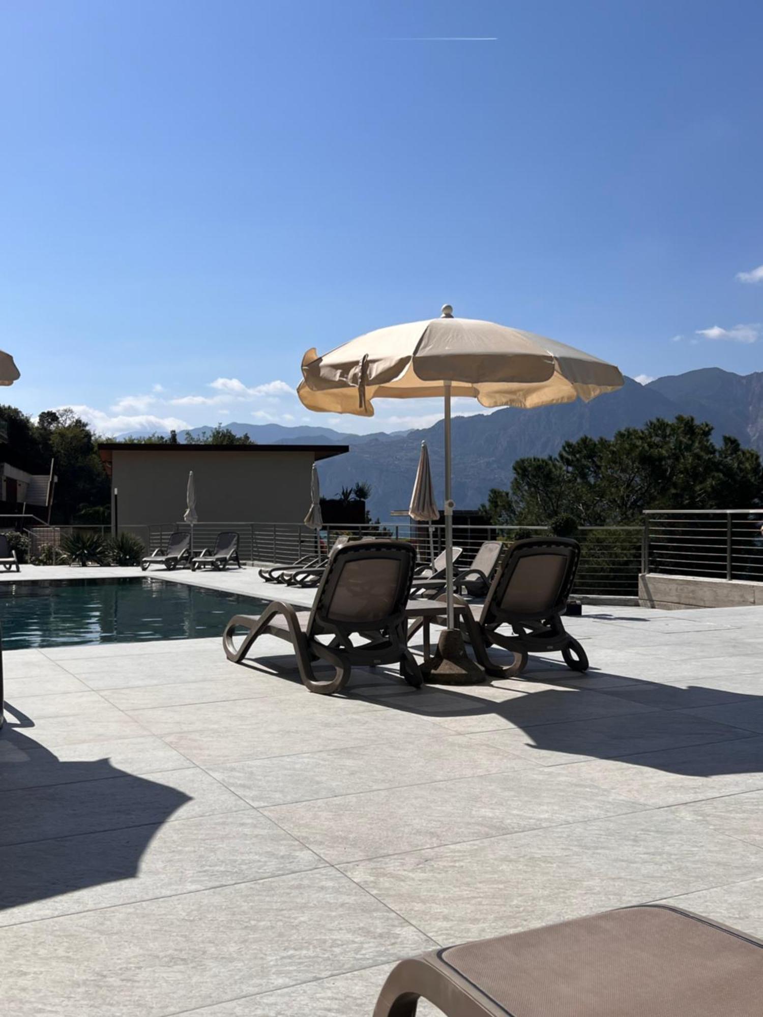 Wind Hotel Мальчезине Экстерьер фото
